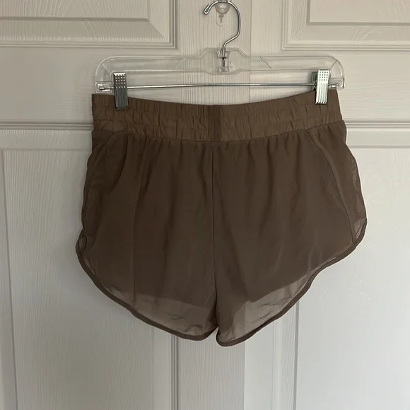 Alo Yoga | shorts - Picture 4 of 4